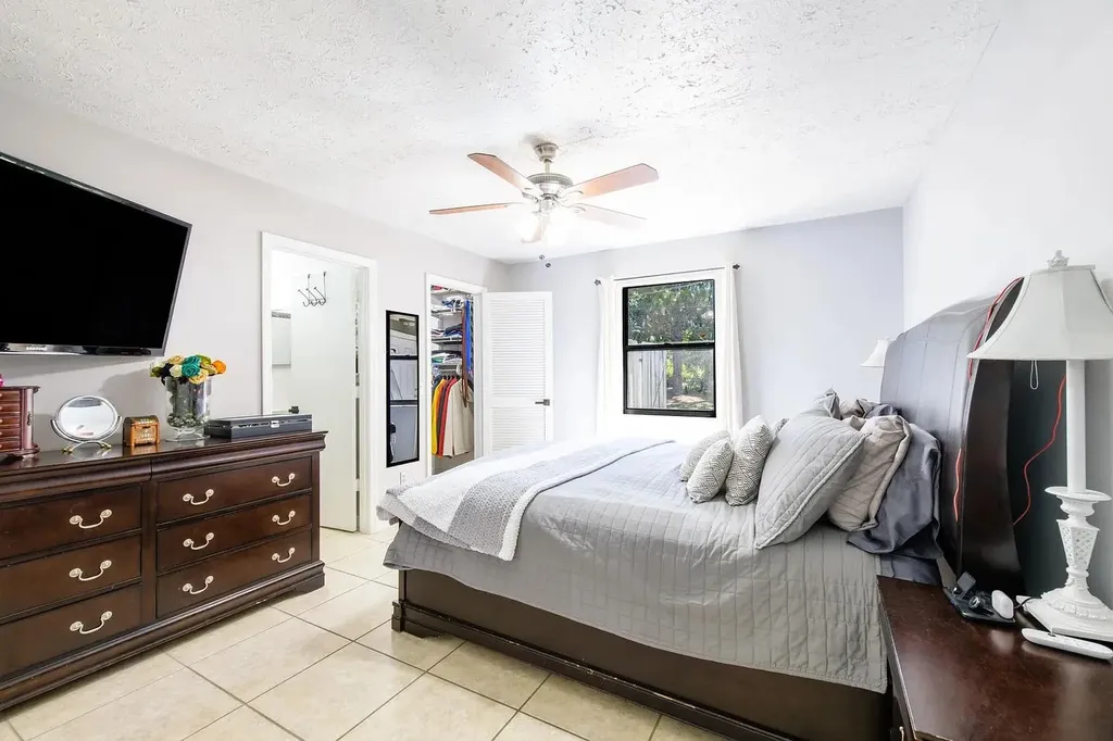 1181 SW Goodman Avenue Port St Lucie FL 34953
