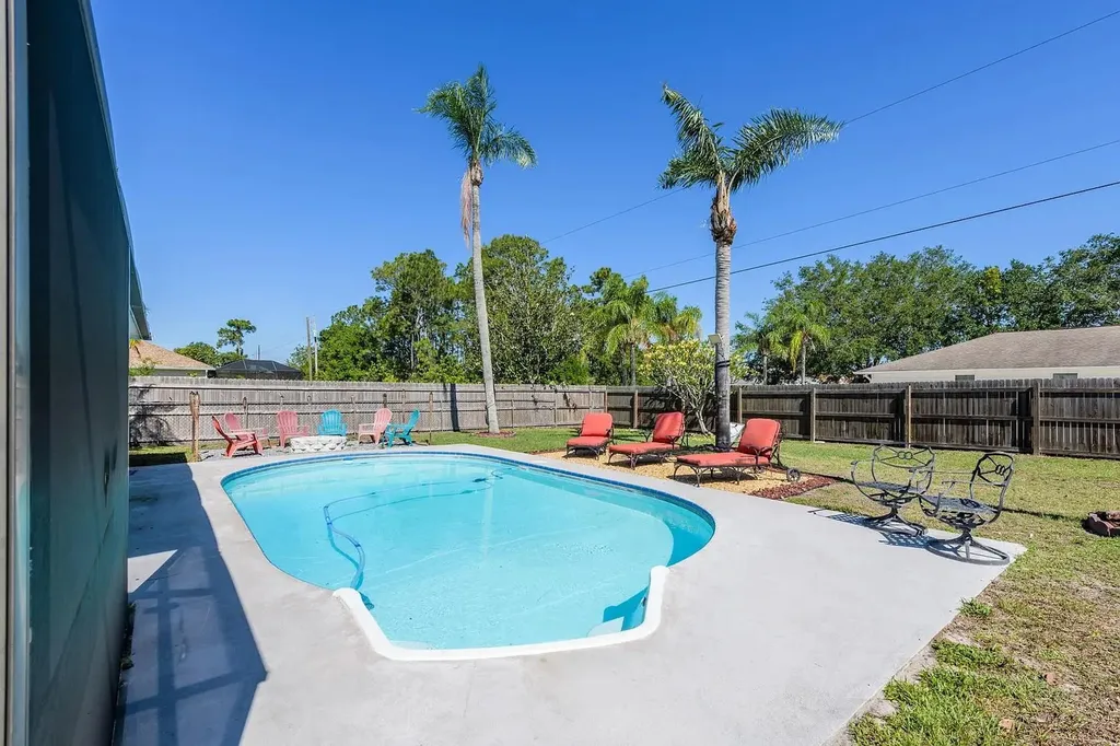 1181 SW Goodman Avenue Port St Lucie FL 34953