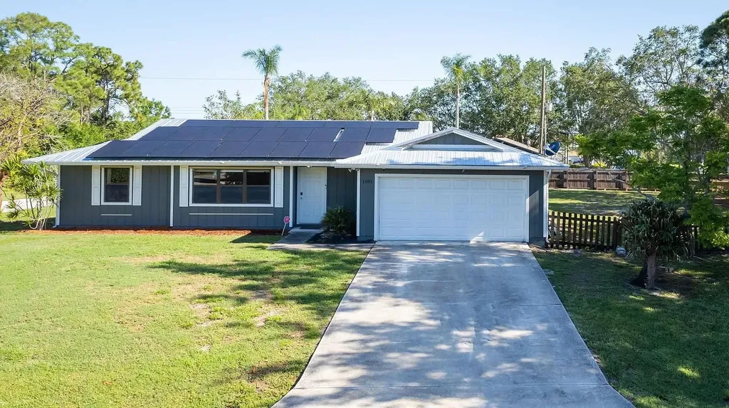 1181 SW Goodman Avenue Port St Lucie FL 34953