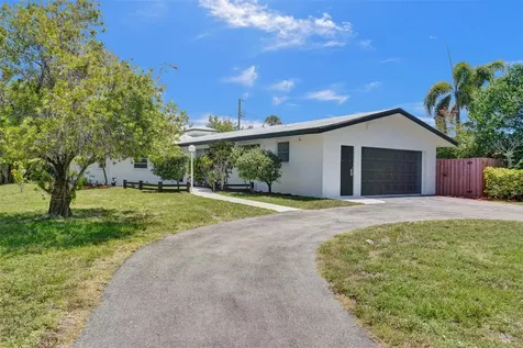 4017 NE 18th Avenue Oakland Park FL 33334