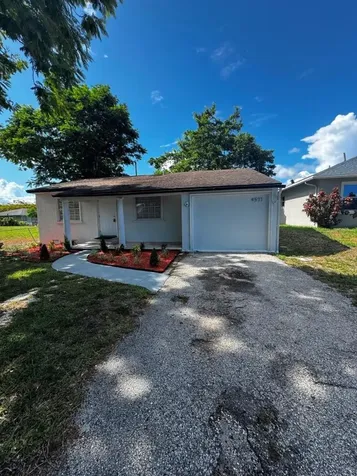 4577 Clinton Boulevard Lake Worth FL 33463