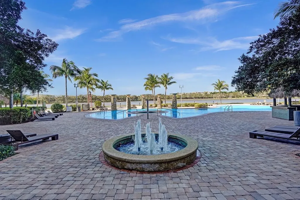 2641 N Flamingo Road Sunrise FL 33323