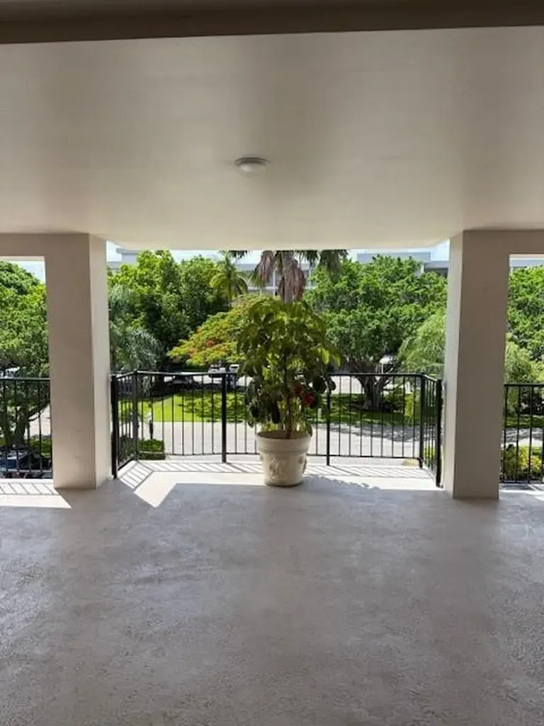 2800 N Palm Aire Drive Pompano Beach FL 33069