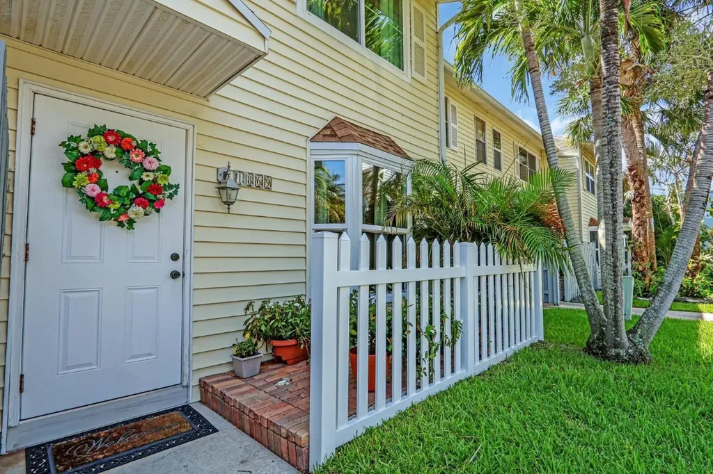 1869 NE 15th Avenue Fort Lauderdale FL 33305
