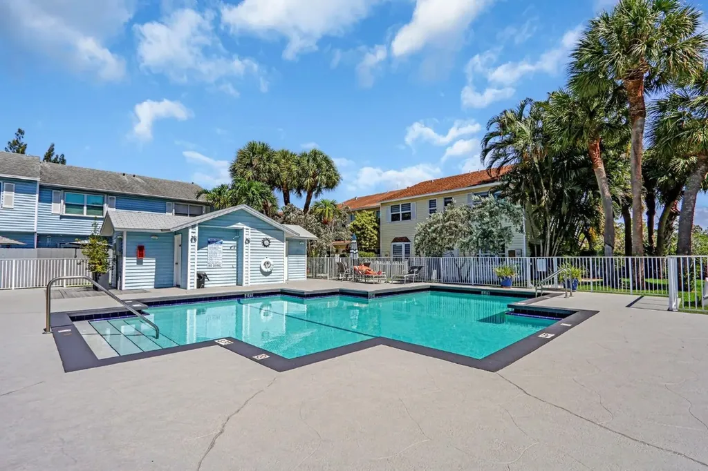 1869 NE 15th Avenue Fort Lauderdale FL 33305