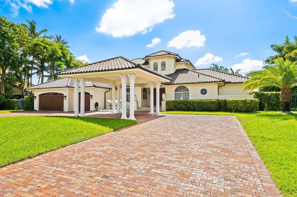 1540 SW 120th Terrace Davie FL 33325