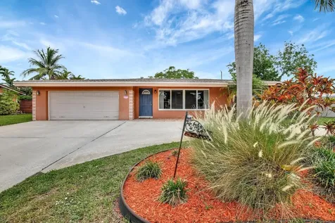 5691 SW 1st Court Plantation FL 33317