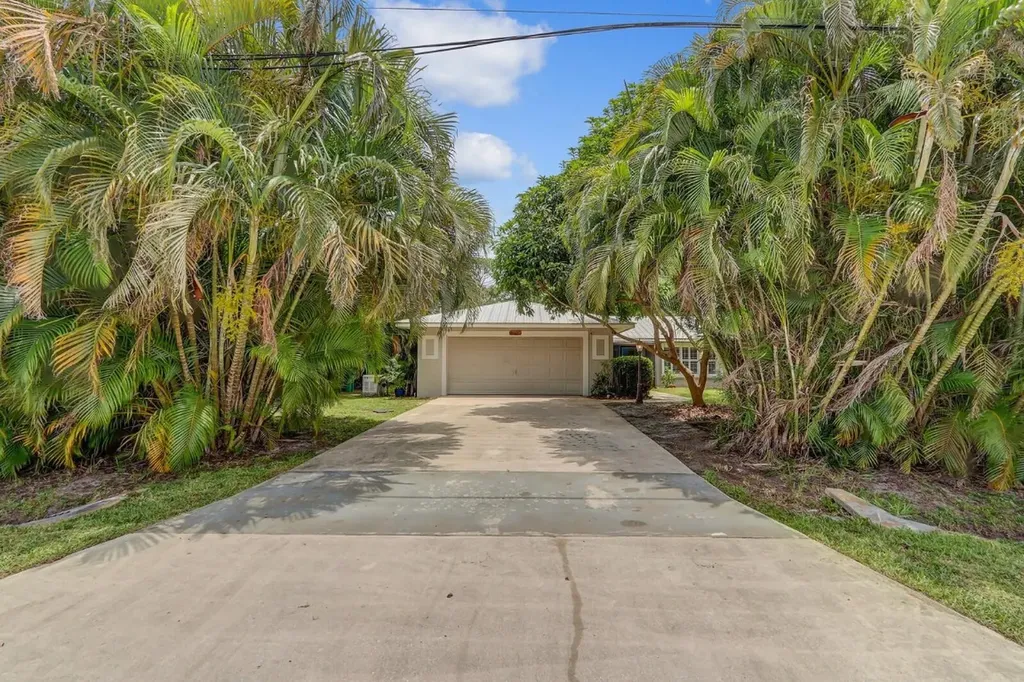 2441 SE Delano Road Port St Lucie FL 34952