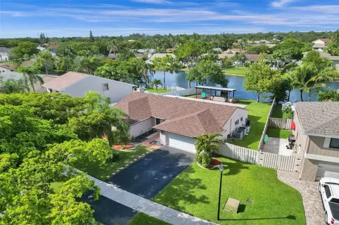 14470 Fairfax Place Davie FL 33325