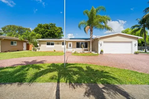 610 NW 93rd Avenue Pembroke Pines FL 33024