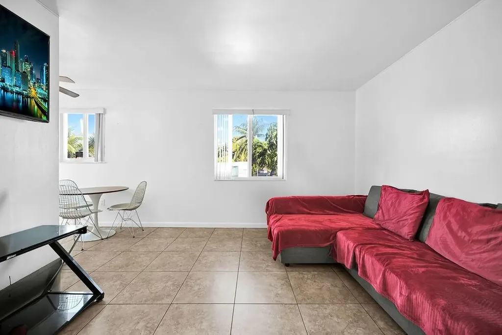 429 NW 10th Avenue Miami FL 33128