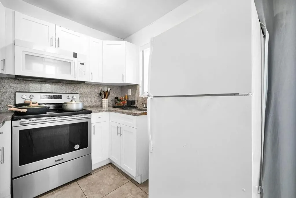 429 NW 10th Avenue Miami FL 33128