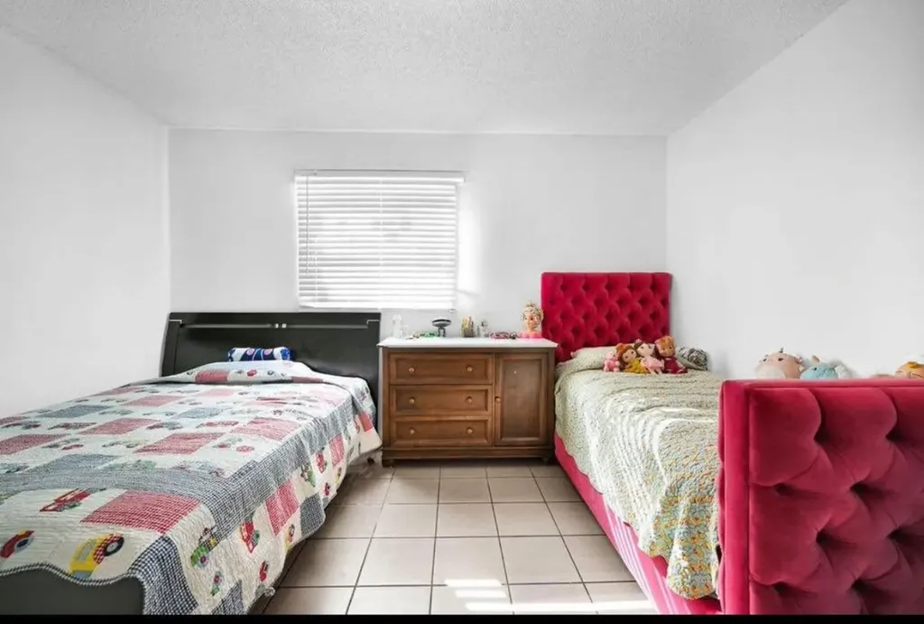 429 NW 10th Avenue Miami FL 33128