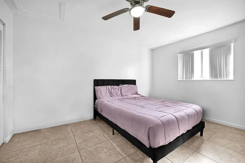 429 NW 10th Avenue Miami FL 33128