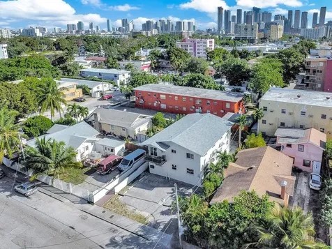 429 NW 10th Avenue Miami FL 33128