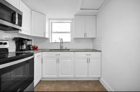 429 NW 10th Avenue Miami FL 33128