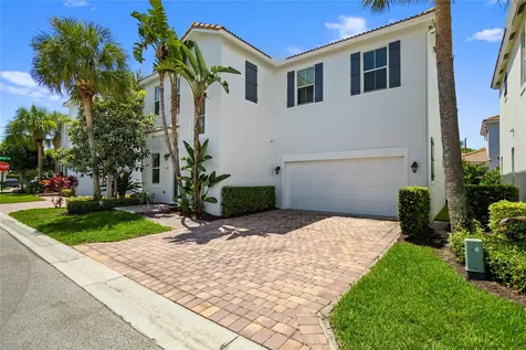450 Greensboro Way Boynton Beach FL 33435