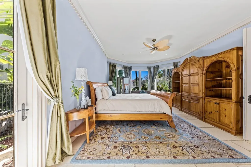 42 Nurmi Drive Fort Lauderdale FL 33301