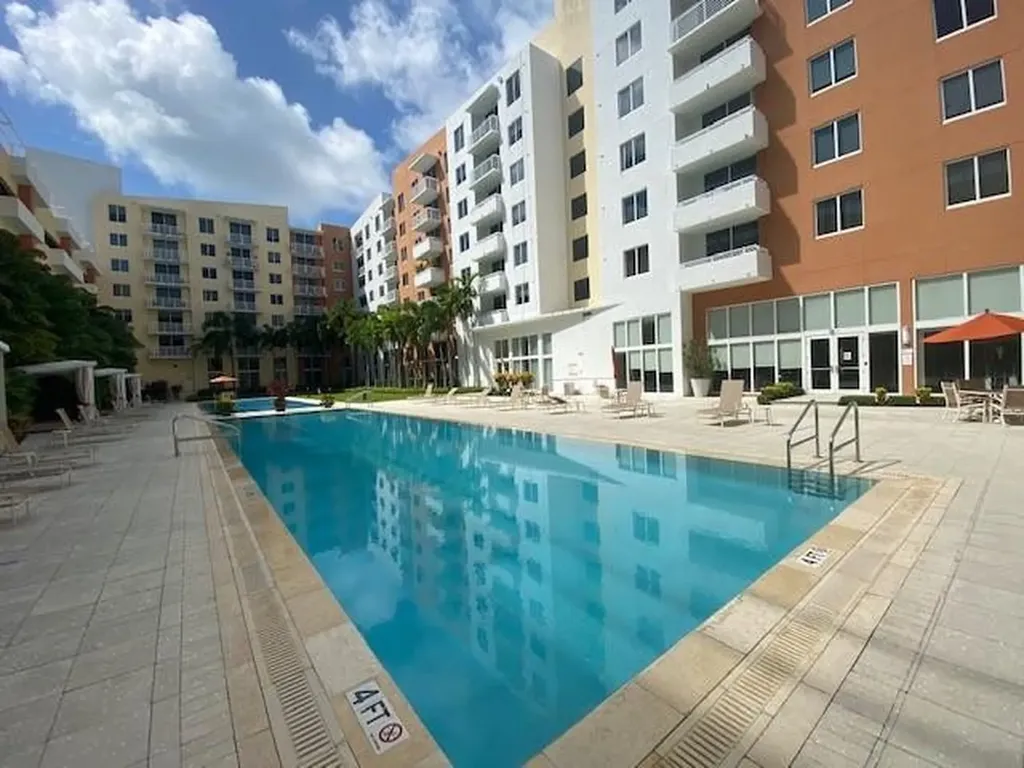 2775 NE 187th Street Aventura FL 33180