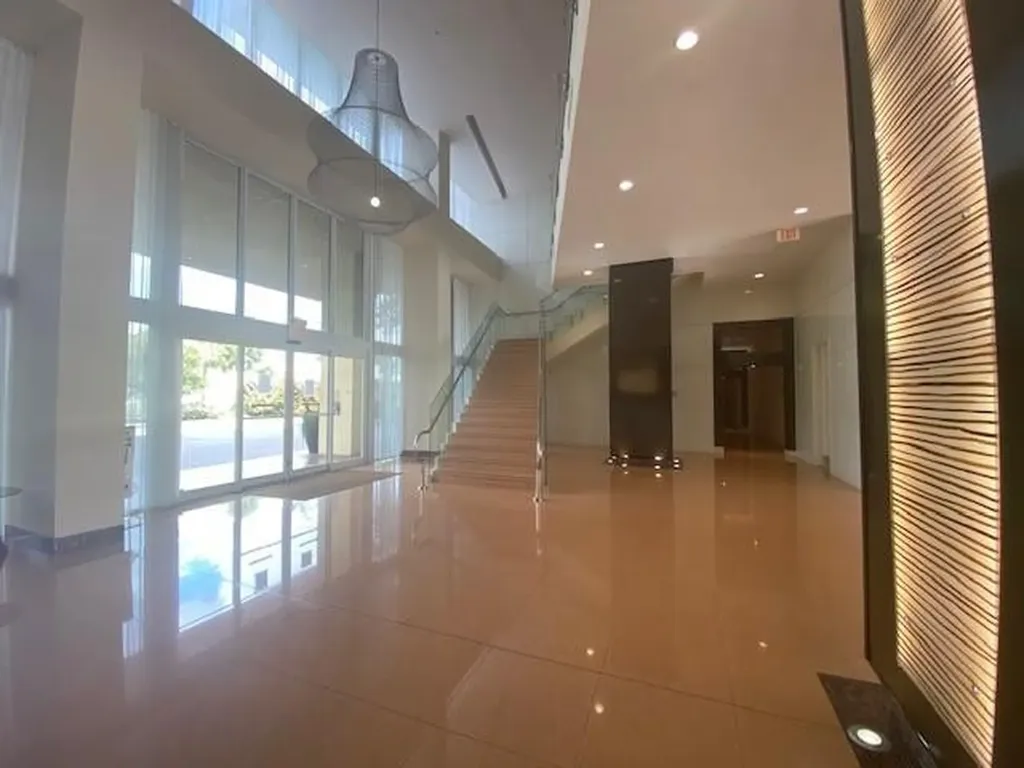 2775 NE 187th Street Aventura FL 33180