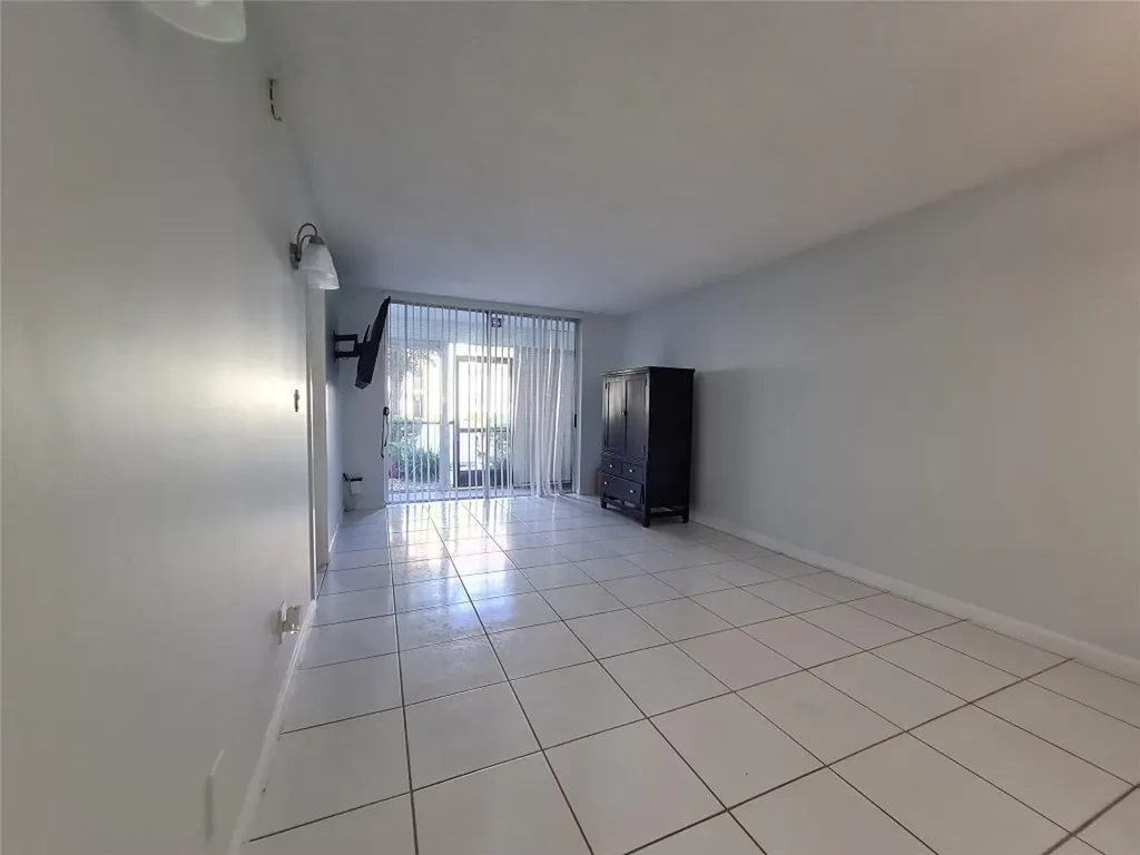5321 NE 24 Terrace Fort Lauderdale FL 33308