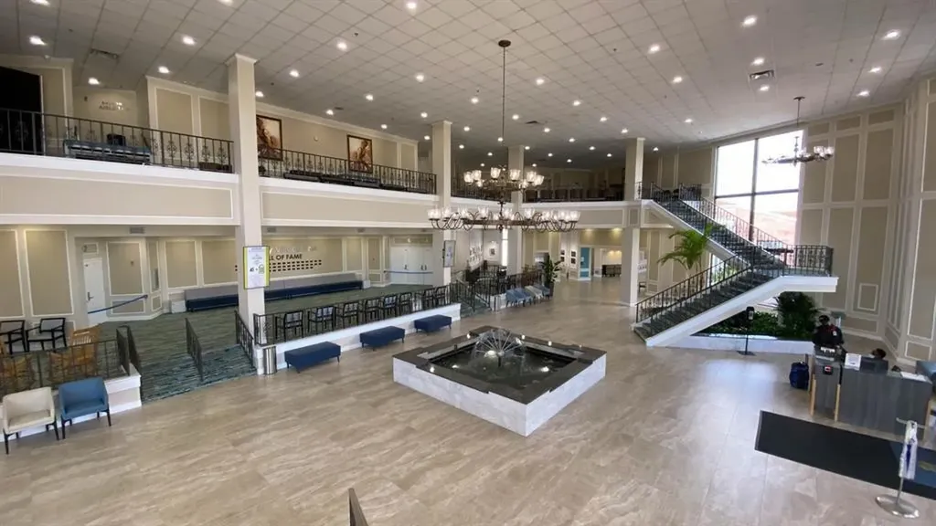 1084 Harwood F Deerfield Beach FL 33442