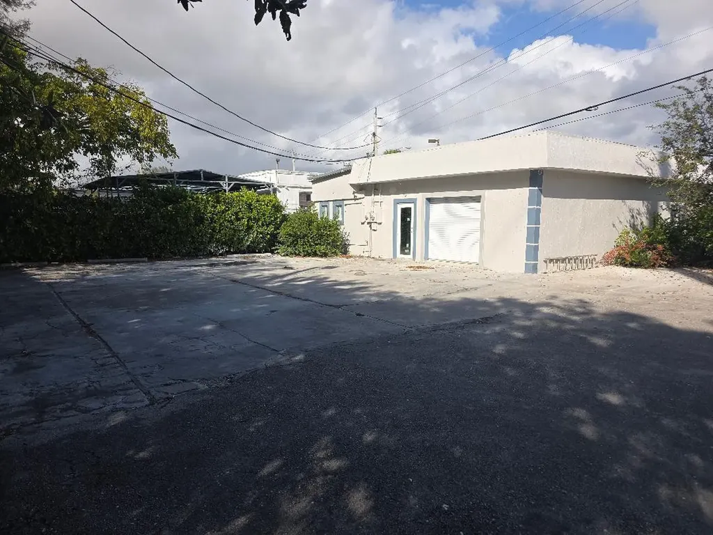 3311 N Dixie Highway Pompano Beach FL 33064
