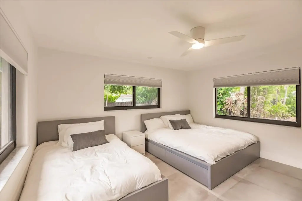 1900 Bayview Drive Fort Lauderdale FL 33305