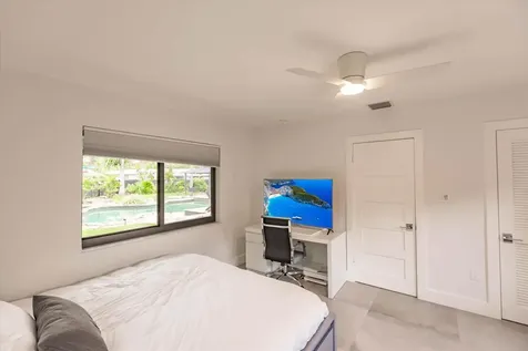 1900 Bayview Drive Fort Lauderdale FL 33305