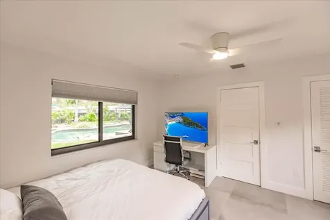 1900 Bayview Drive Fort Lauderdale FL 33305