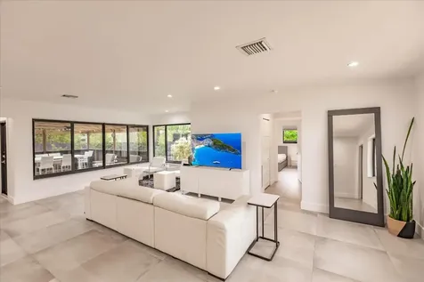 1900 Bayview Drive Fort Lauderdale FL 33305