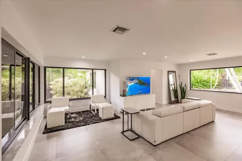 1900 Bayview Drive Fort Lauderdale FL 33305