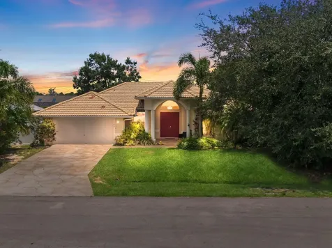 192 SW Milburn Circle Port St Lucie FL 34953