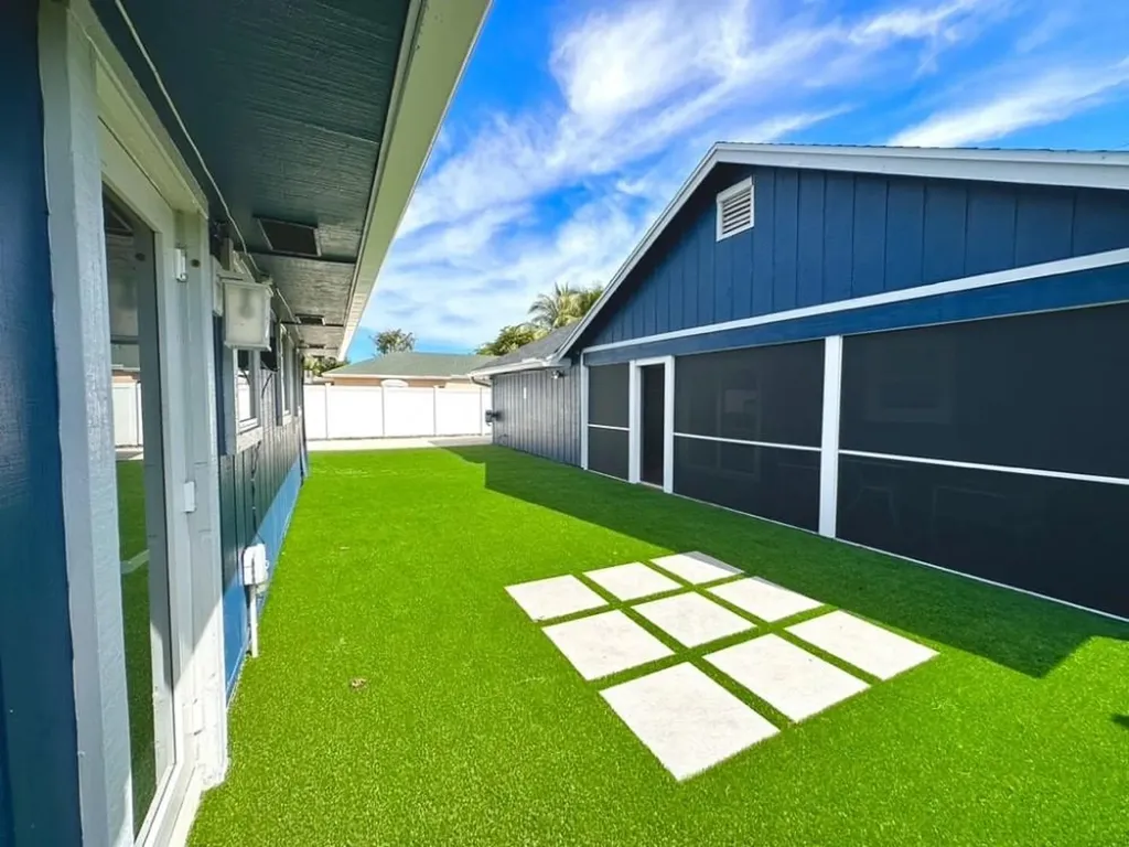 2135 Dock Street West Palm Beach FL 33401