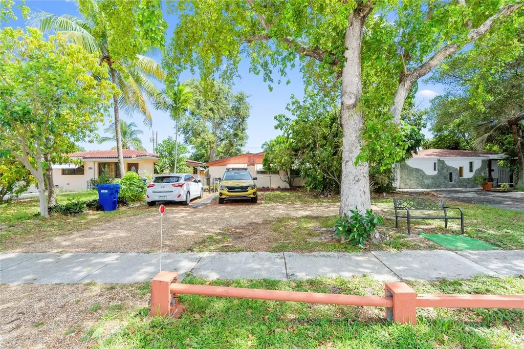 1571 NE 179th Street North Miami Beach FL 33162