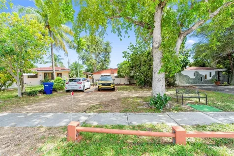1571 NE 179th Street North Miami Beach FL 33162