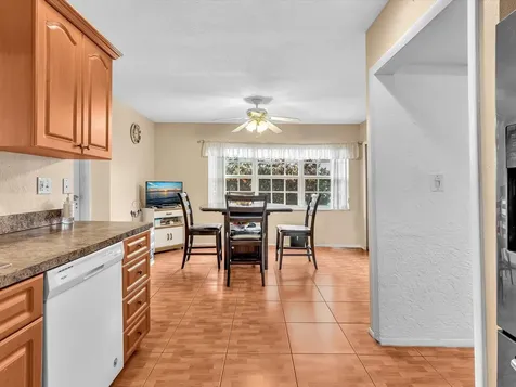4220 NW 49th Avenue Lauderdale Lakes FL 33319