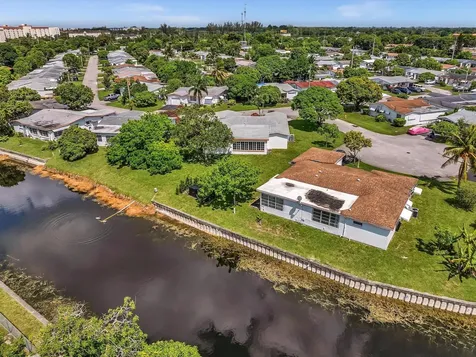 4220 NW 49th Avenue Lauderdale Lakes FL 33319