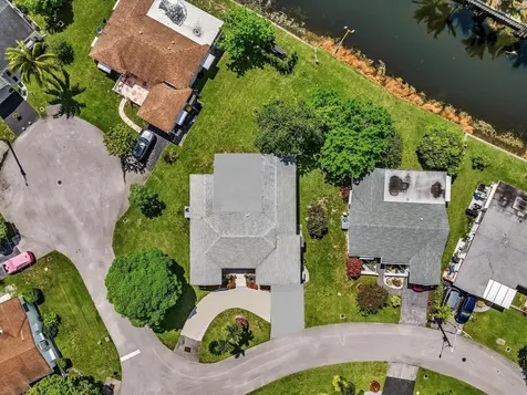 4220 NW 49th Avenue Lauderdale Lakes FL 33319