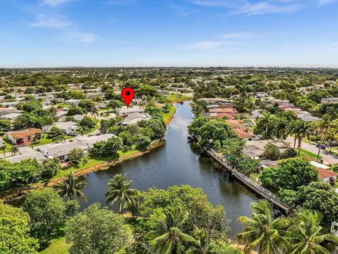 4220 NW 49th Avenue Lauderdale Lakes FL 33319