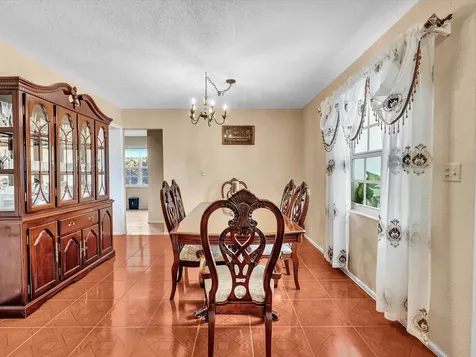 4220 NW 49th Avenue Lauderdale Lakes FL 33319