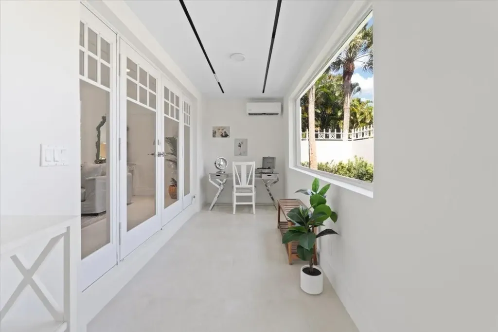 1635 Seabreeze Boulevard Fort Lauderdale FL 33316