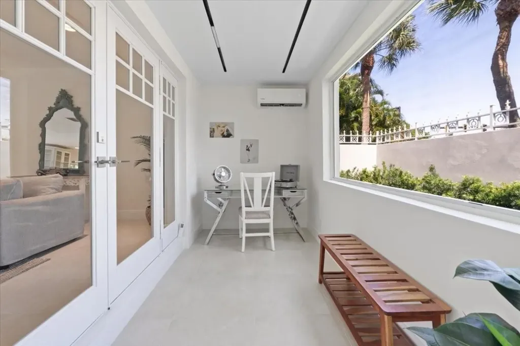 1635 Seabreeze Boulevard Fort Lauderdale FL 33316