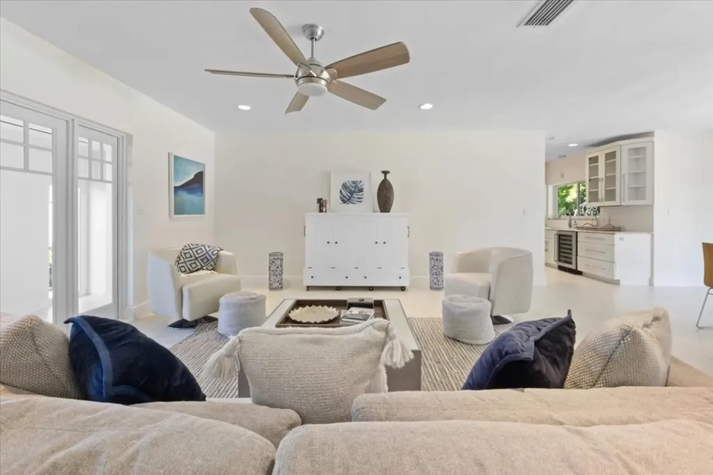 1635 Seabreeze Boulevard Fort Lauderdale FL 33316