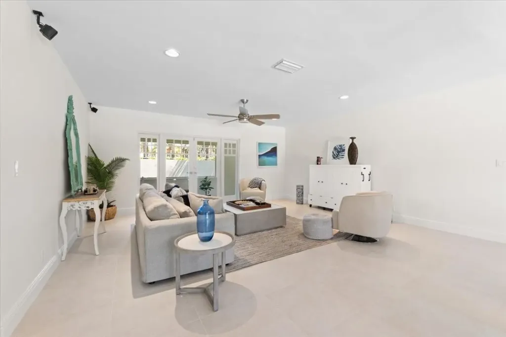 1635 Seabreeze Boulevard Fort Lauderdale FL 33316