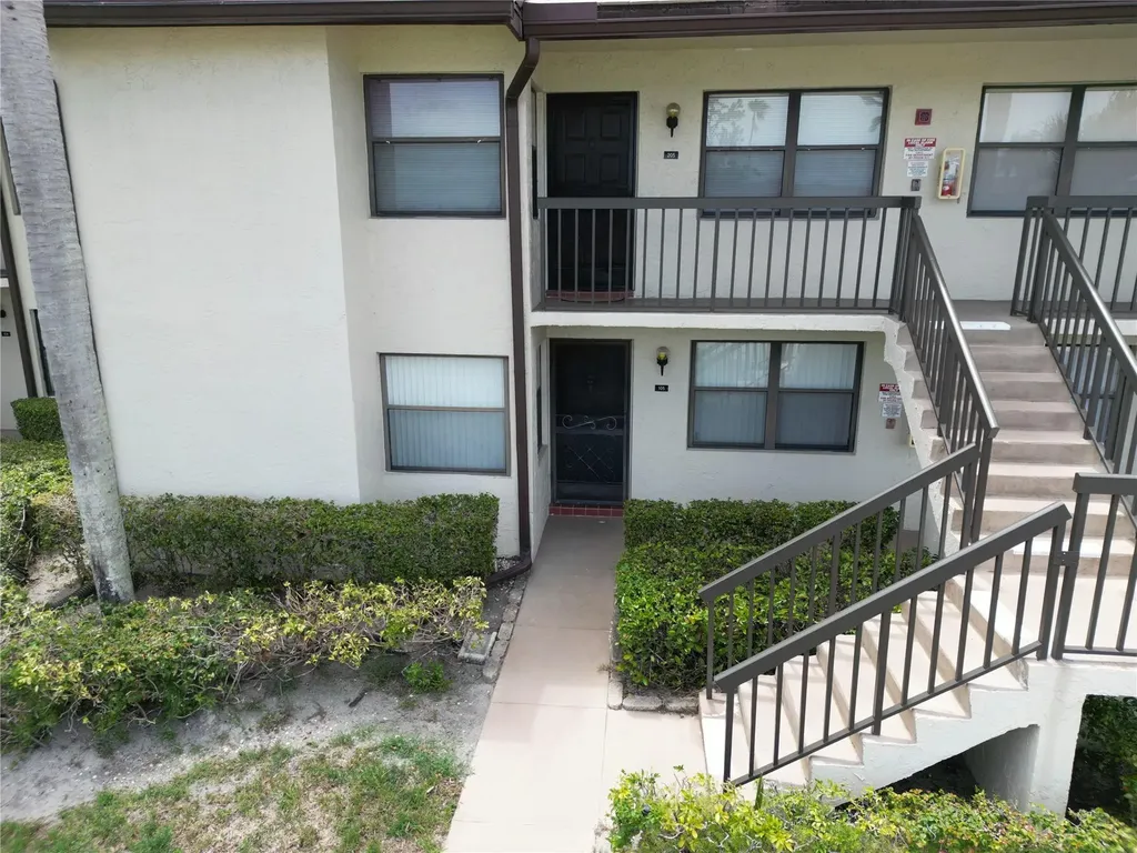 7673 Tahiti Lane Lake Worth FL 33467