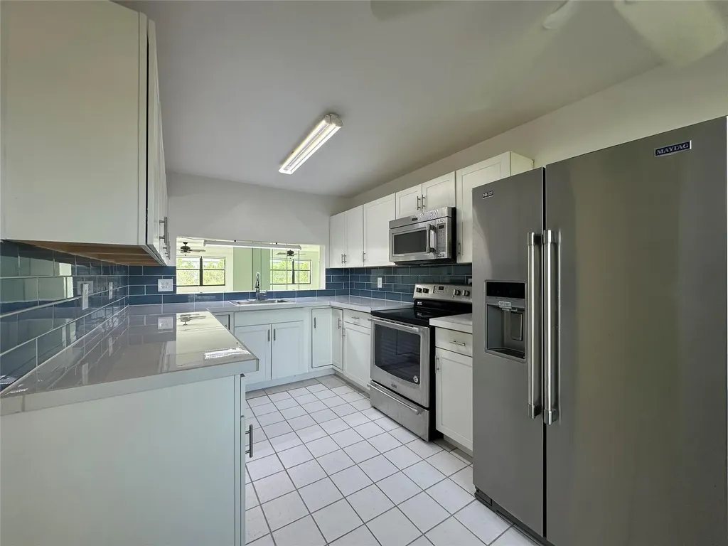 7673 Tahiti Lane Lake Worth FL 33467