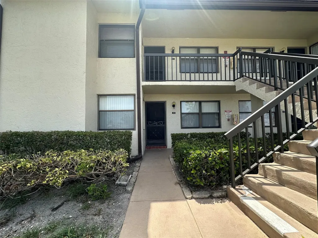 7673 Tahiti Lane Lake Worth FL 33467