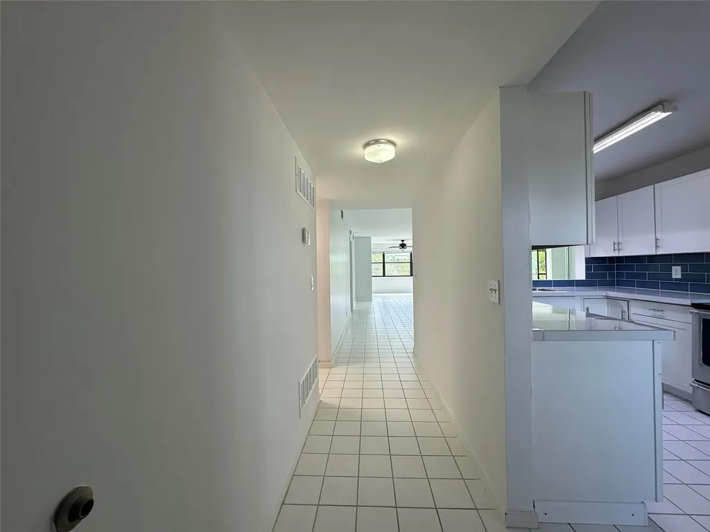7673 Tahiti Lane Lake Worth FL 33467