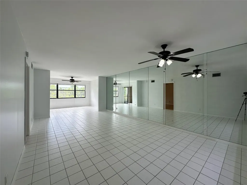 7673 Tahiti Lane Lake Worth FL 33467